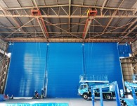 クレーン用大型シャッター 袖扉付き 内観