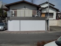 外観 全閉時もスッキリ